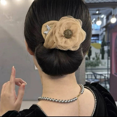 Mesh flower hair curler with diamond bun